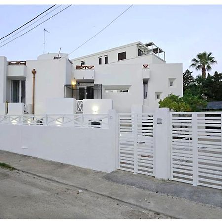 Residence Polaris A Rivabella Luaran gambar